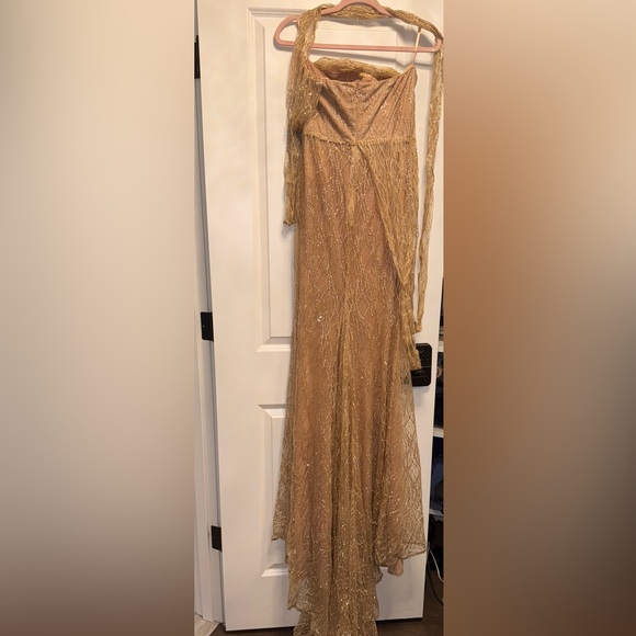 Alamour the Label Gold gown - Picture 6 of 7